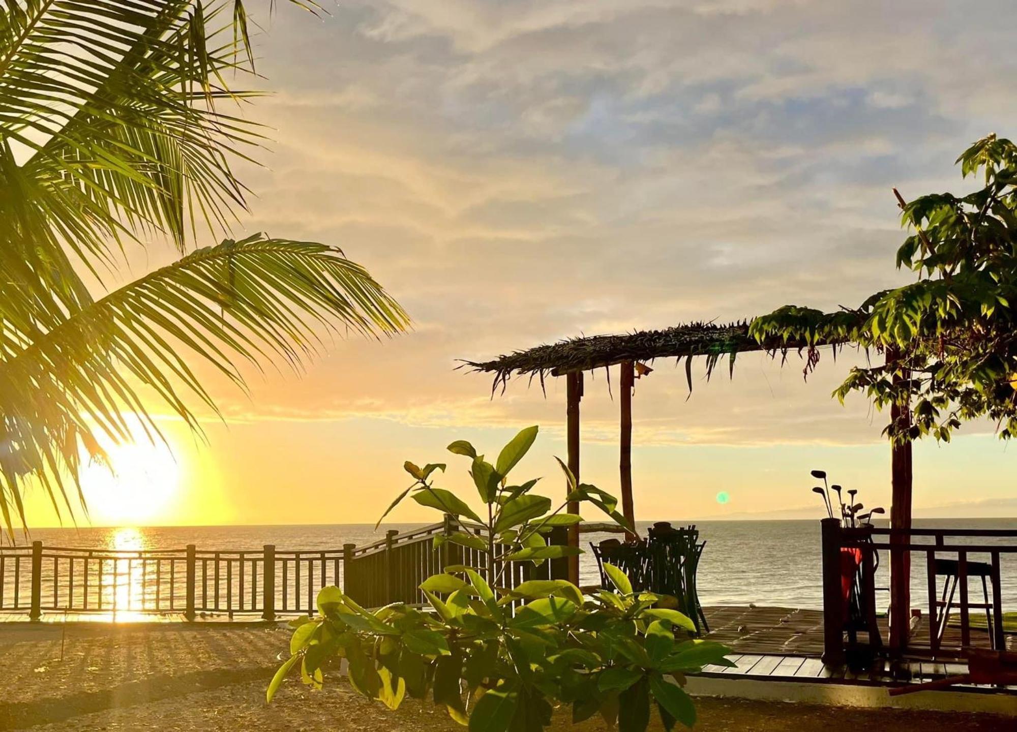 W Golf Resort Oslob Ngoại thất bức ảnh
