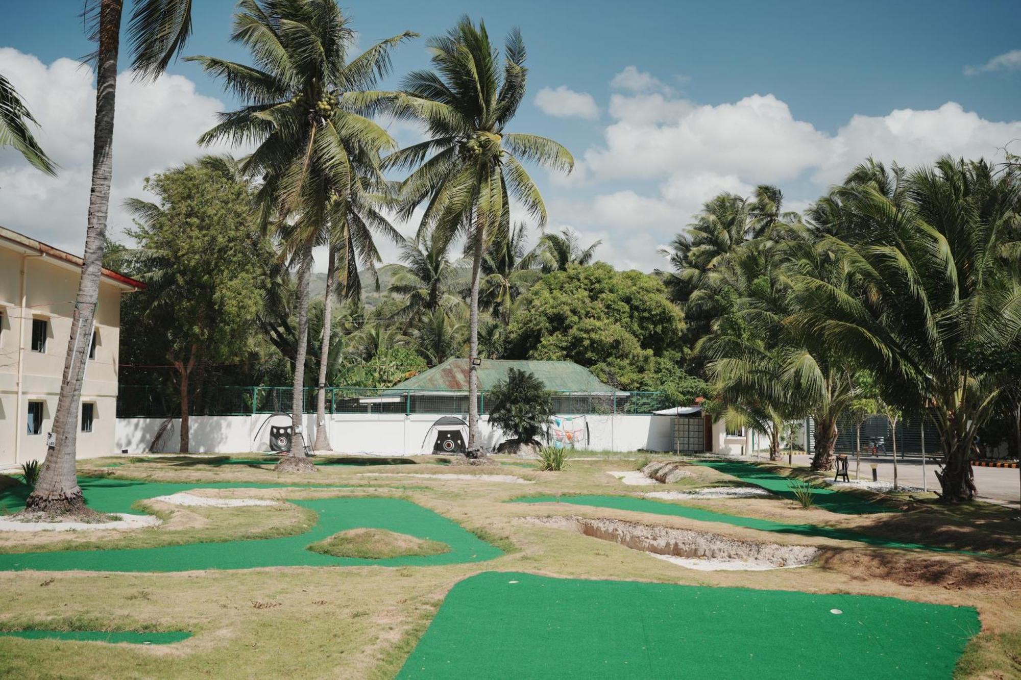 W Golf Resort Oslob Ngoại thất bức ảnh