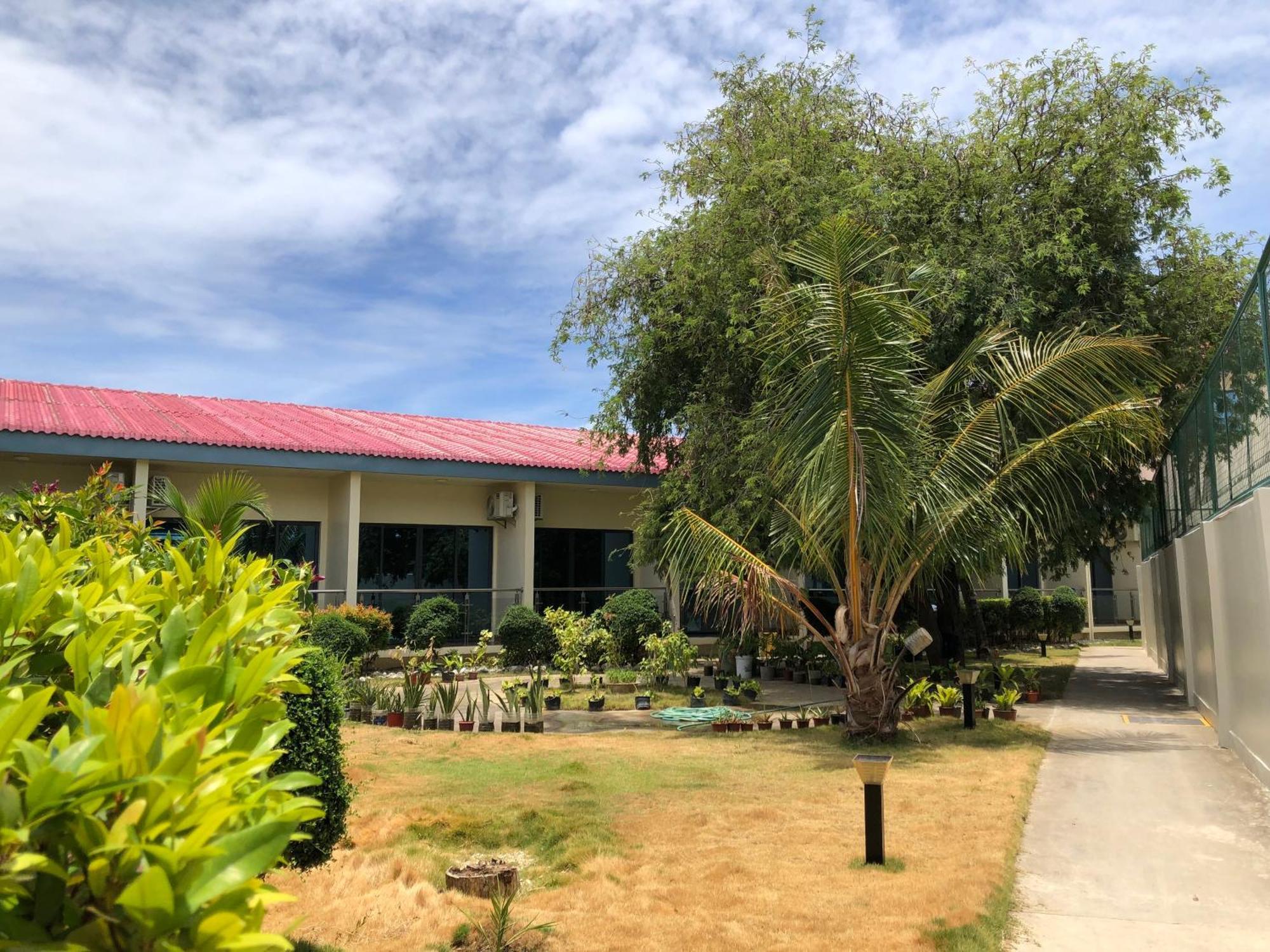 W Golf Resort Oslob Ngoại thất bức ảnh